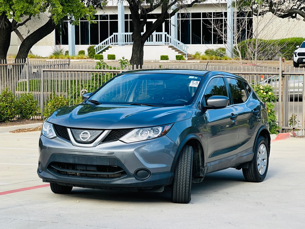 Photo 3 of this NISSAN ROGUE SPORT