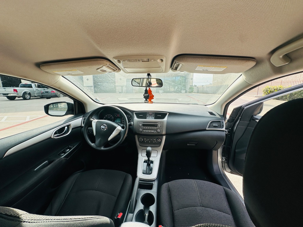 Photo 19 of this NISSAN SENTRA