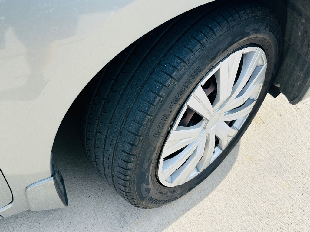 Photo 21 of this NISSAN SENTRA