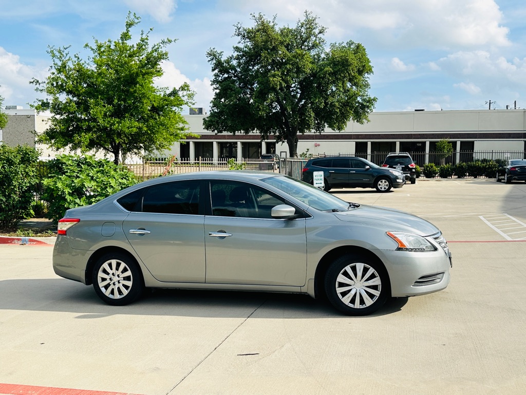 Photo 9 of this NISSAN SENTRA