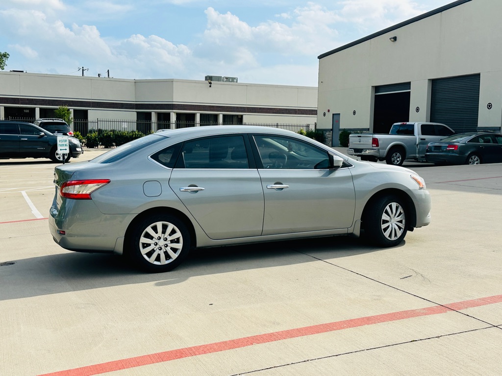 Photo 8 of this NISSAN SENTRA