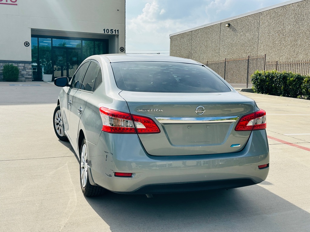 Photo 6 of this NISSAN SENTRA