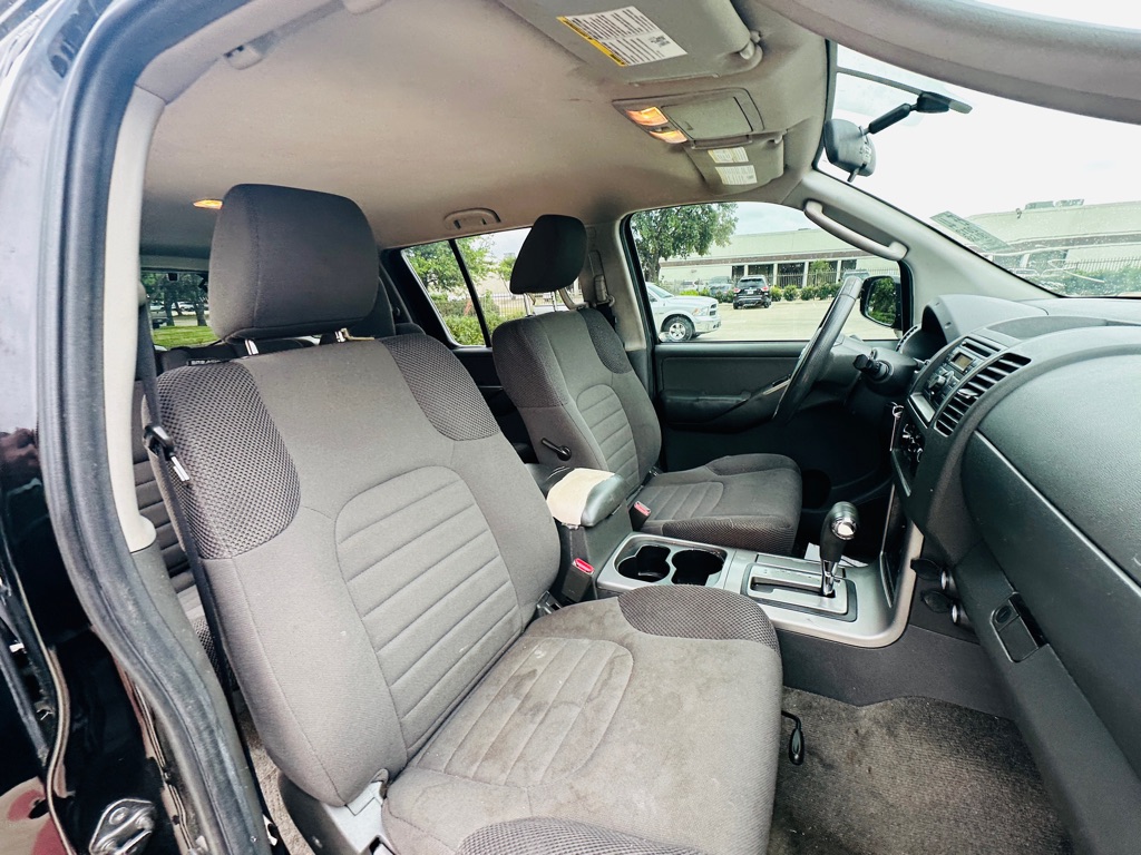 Photo 21 of this NISSAN PATHFINDER