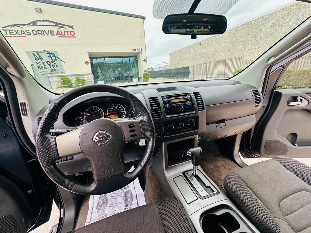 Photo 15 of this NISSAN PATHFINDER