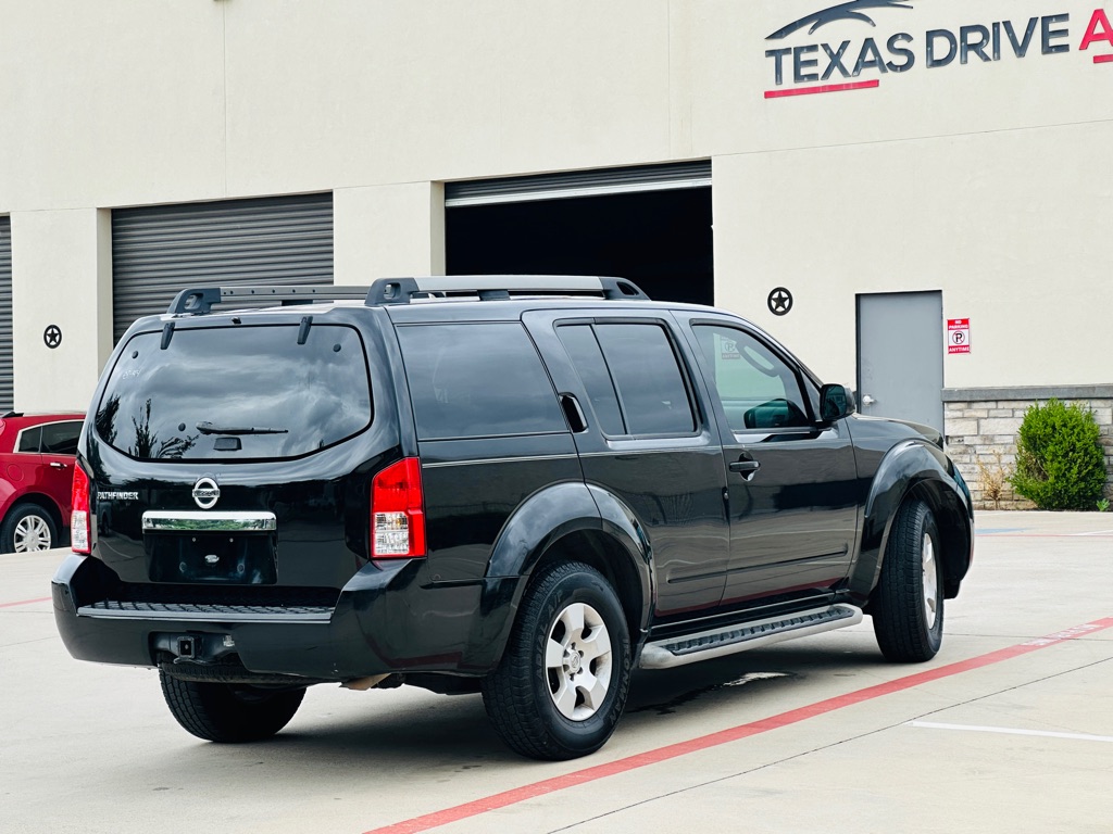 Photo 10 of this NISSAN PATHFINDER