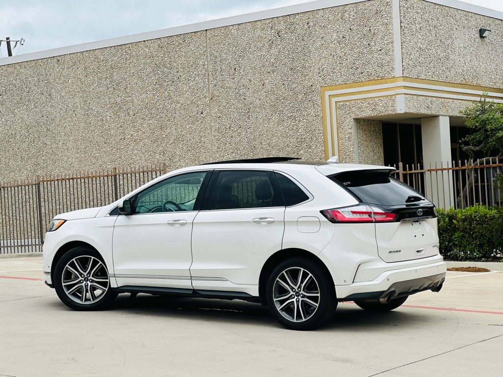 Photo 6 of this FORD EDGE