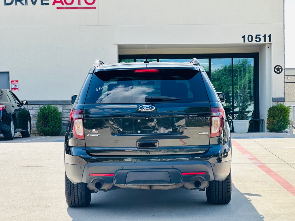 Photo 8 of this FORD EXPLORER