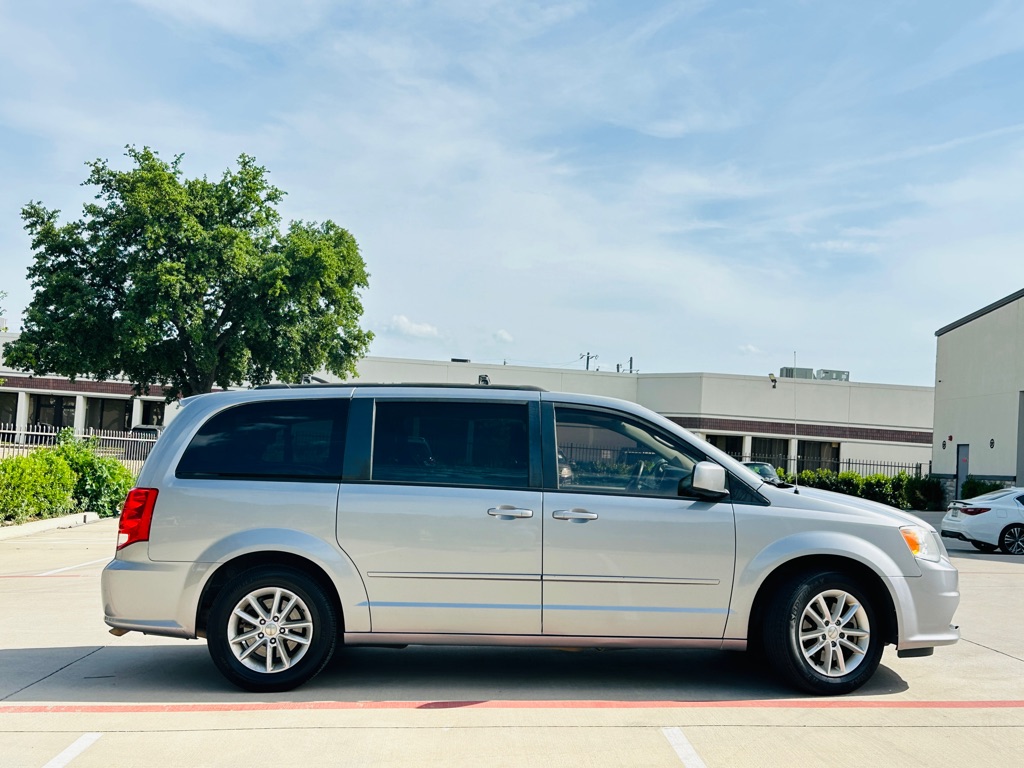 Photo 12 of this DODGE GRAND CARAVAN