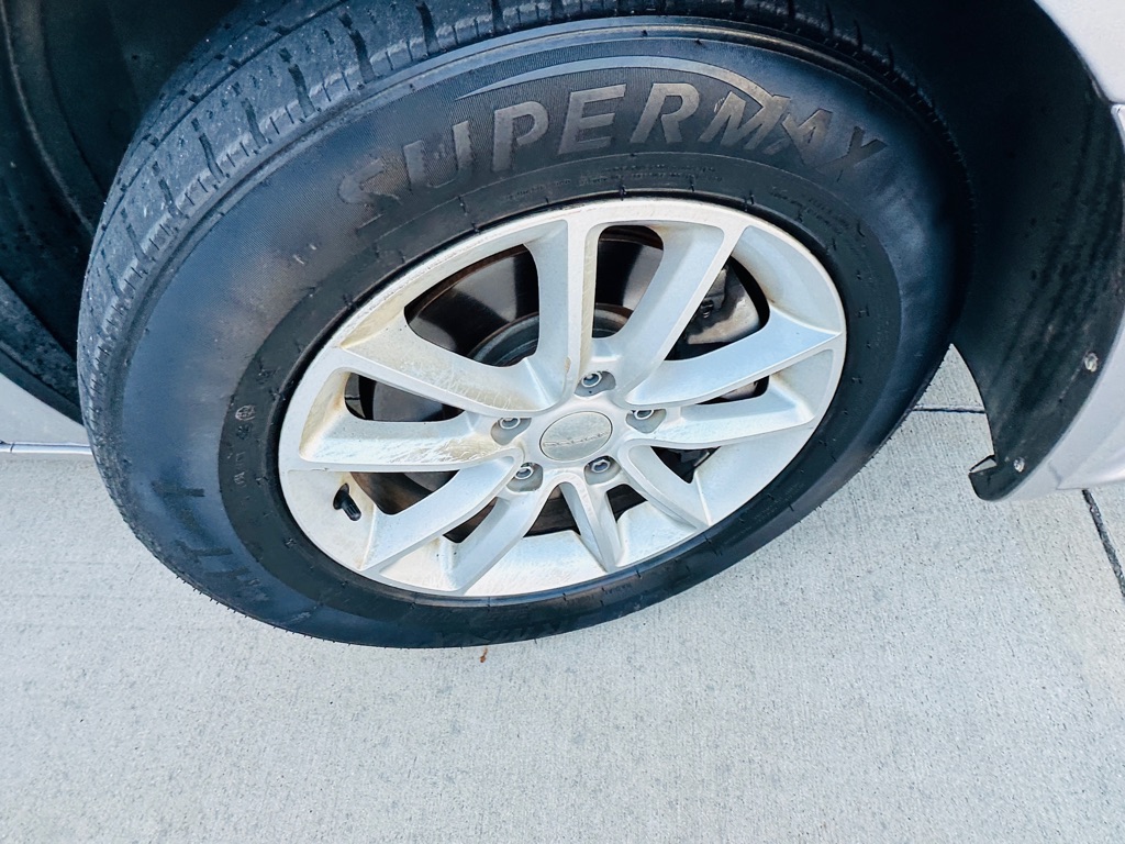 Photo 32 of this DODGE GRAND CARAVAN