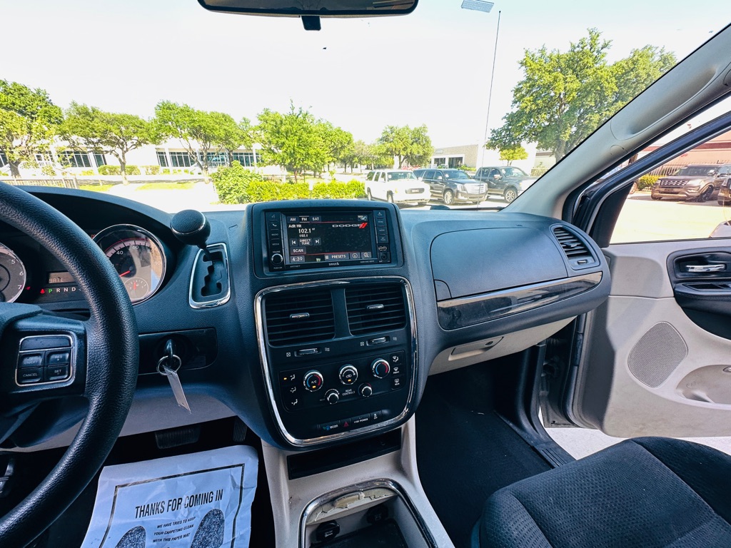 Photo 16 of this DODGE GRAND CARAVAN