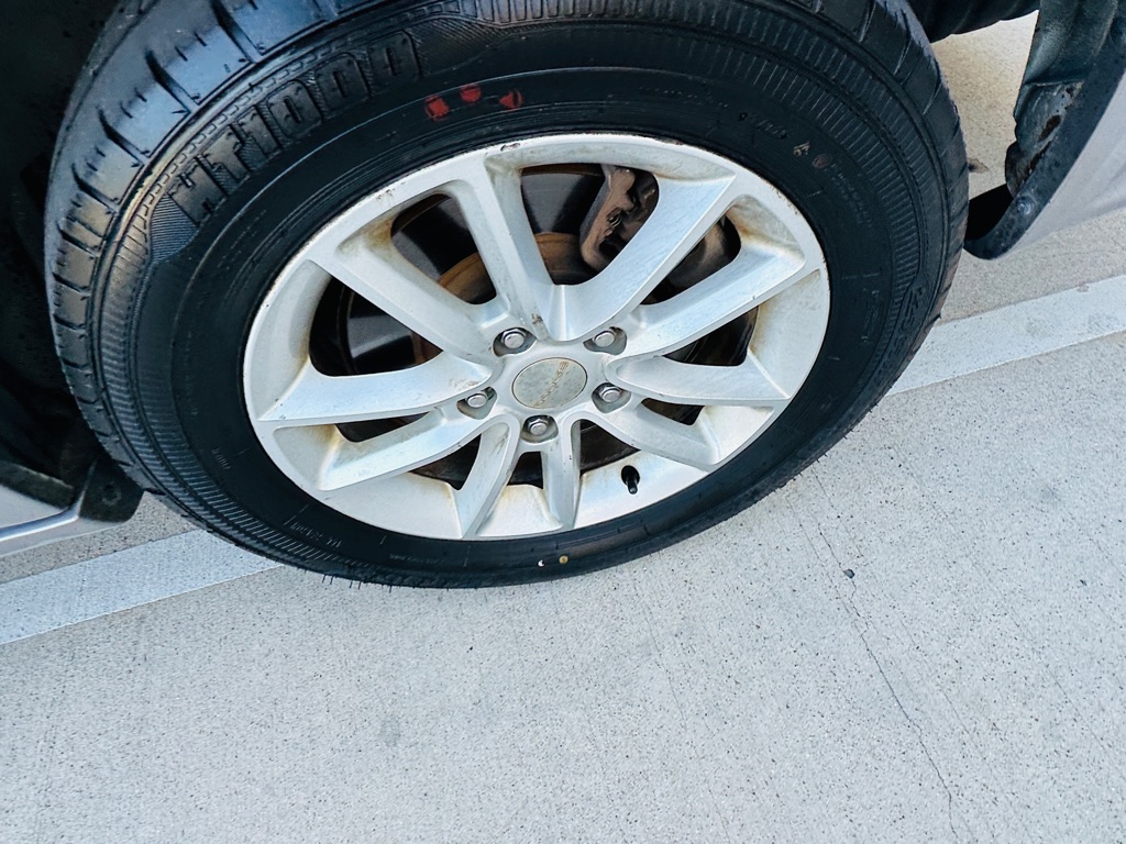 Photo 30 of this DODGE GRAND CARAVAN