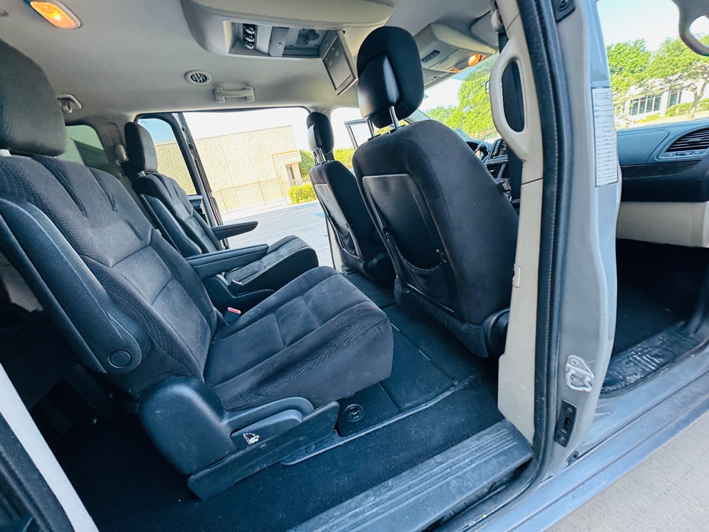 Photo 22 of this DODGE GRAND CARAVAN