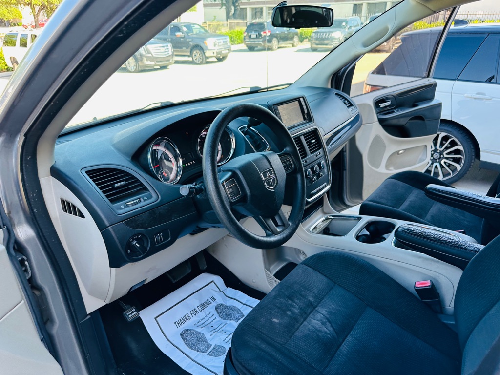 Photo 14 of this DODGE GRAND CARAVAN
