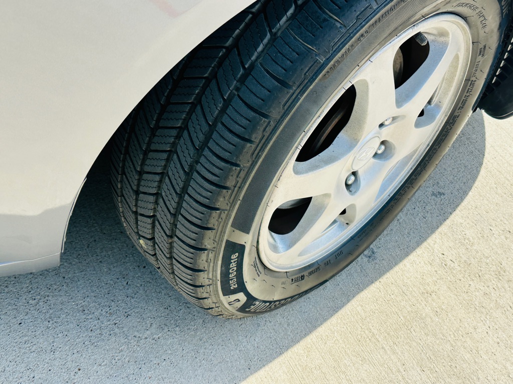 Photo 21 of this HYUNDAI SONATA