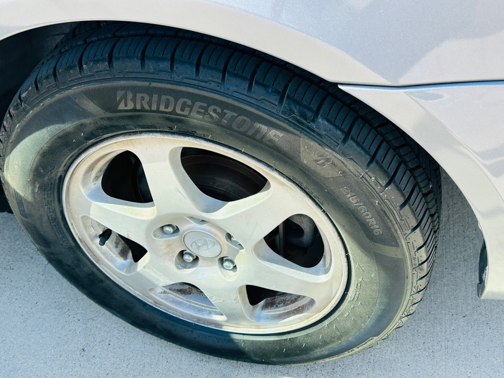 Photo 23 of this HYUNDAI SONATA