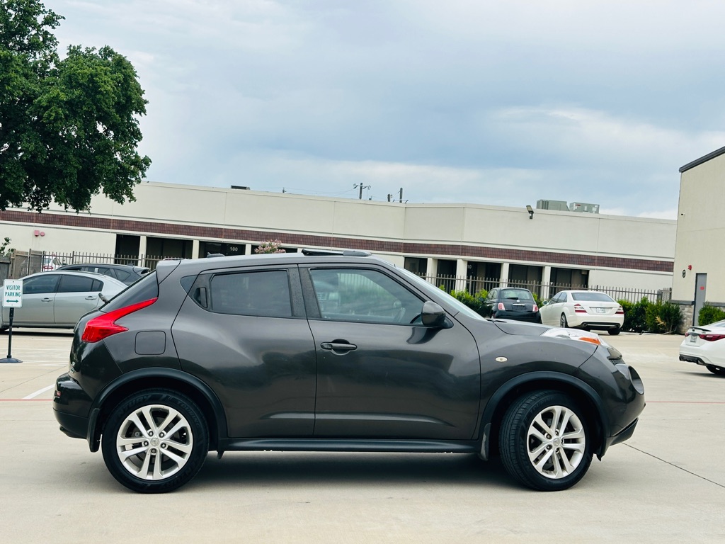 Photo 11 of this NISSAN JUKE