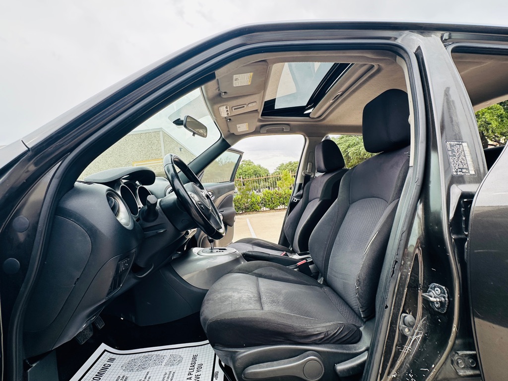 Photo 12 of this NISSAN JUKE