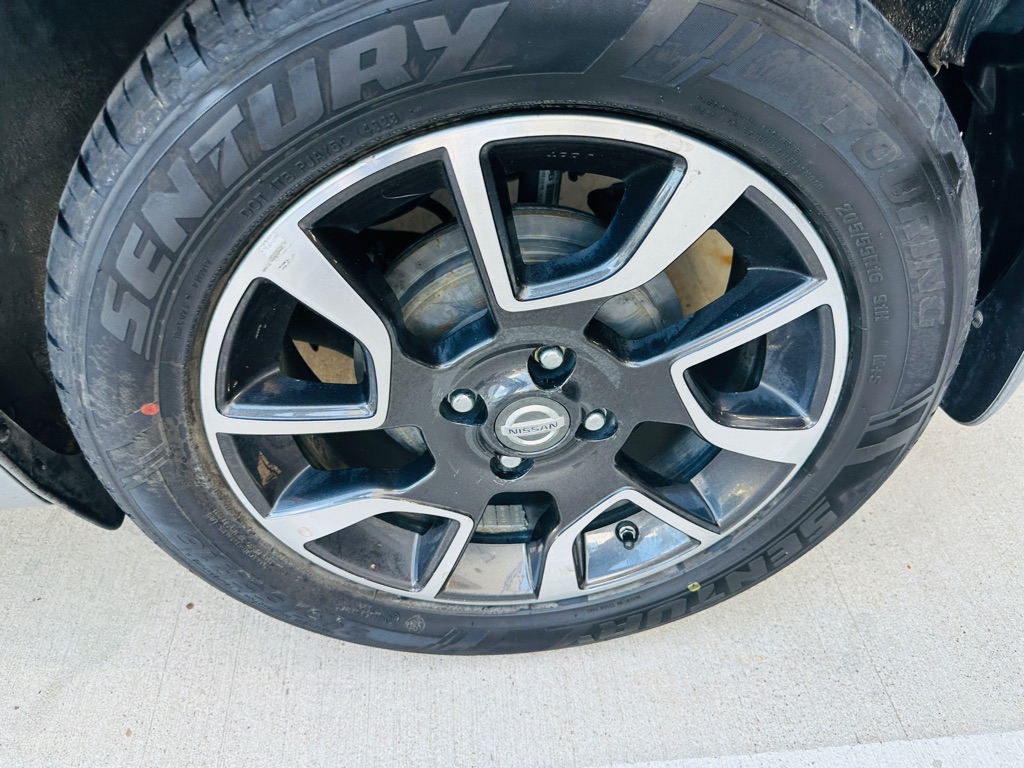 Photo 28 of this NISSAN VERSA NOTE