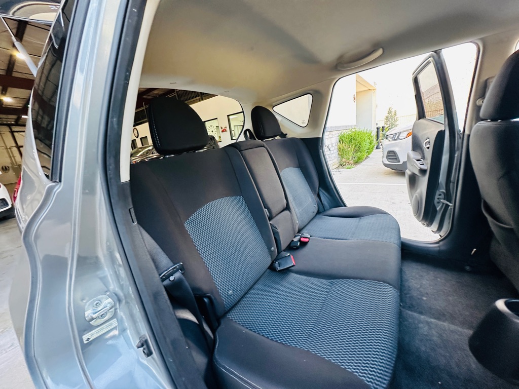Photo 21 of this NISSAN VERSA NOTE