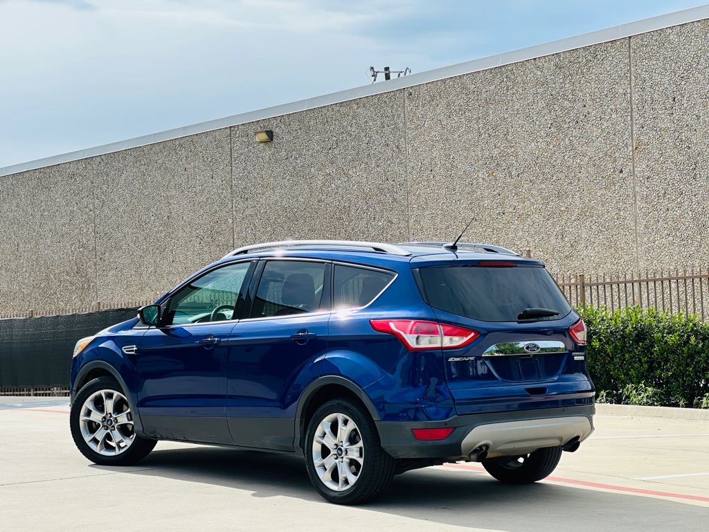 Photo 5 of this FORD ESCAPE