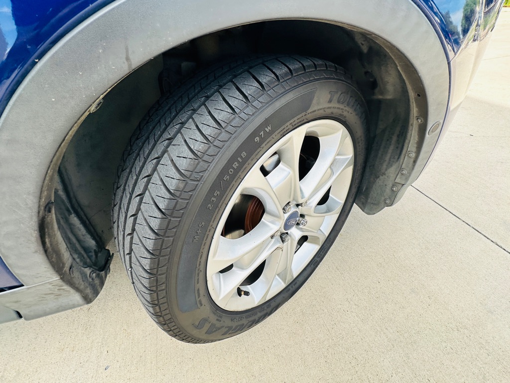 Photo 28 of this FORD ESCAPE