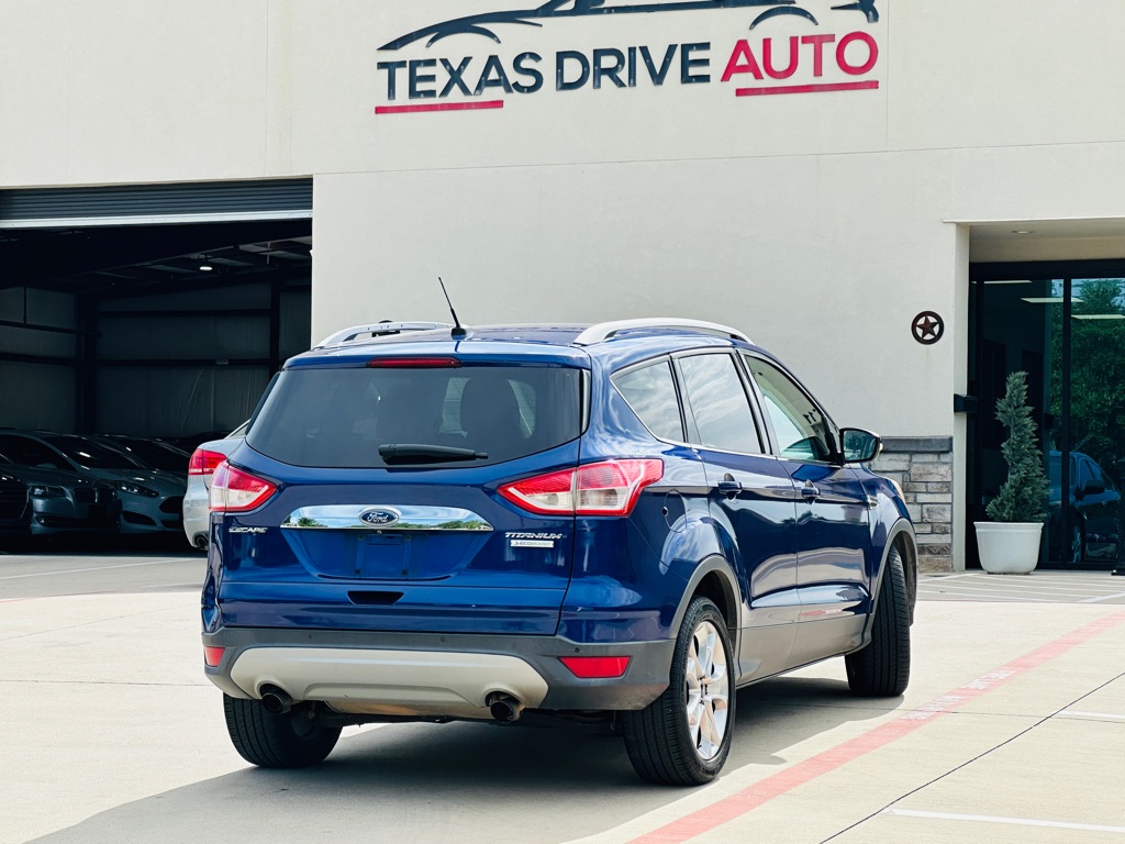 Photo 8 of this FORD ESCAPE