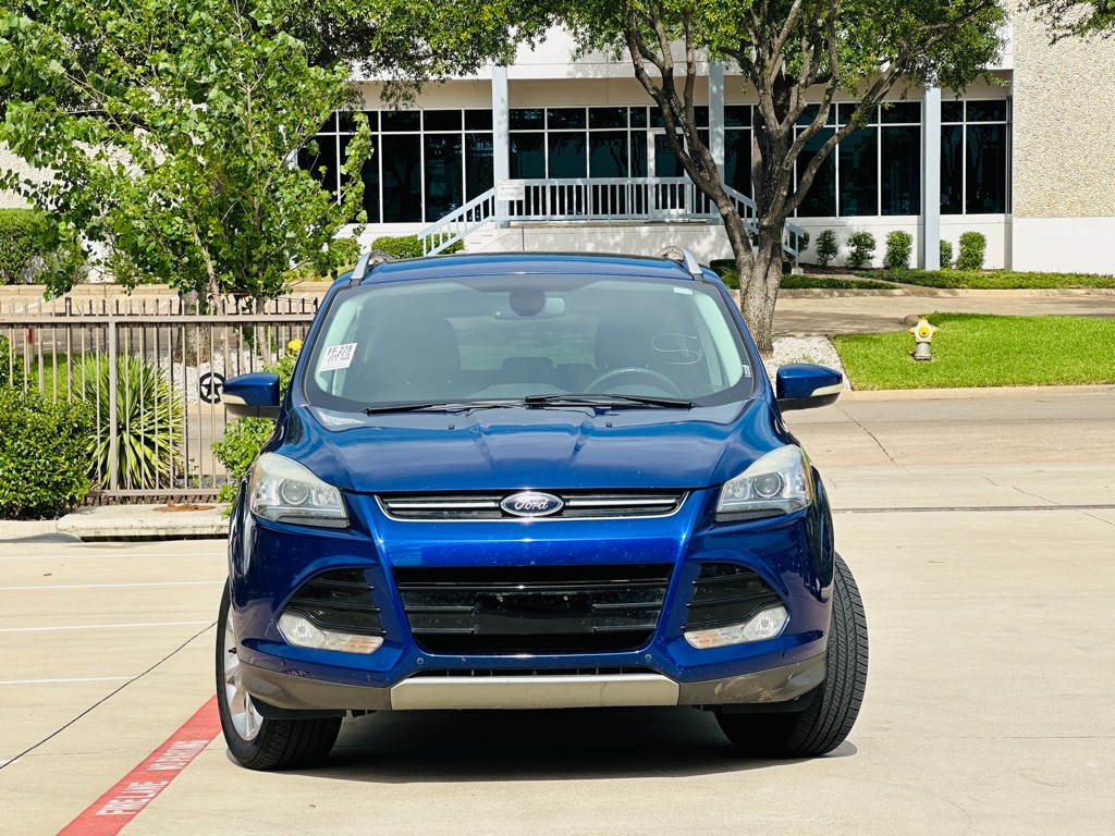 Photo 2 of this FORD ESCAPE