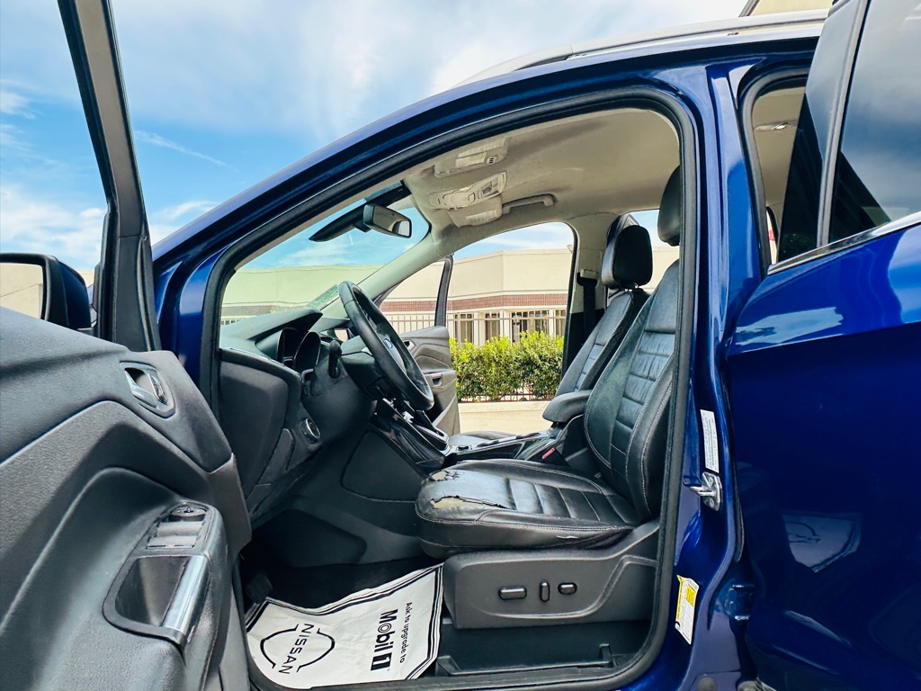 Photo 10 of this FORD ESCAPE