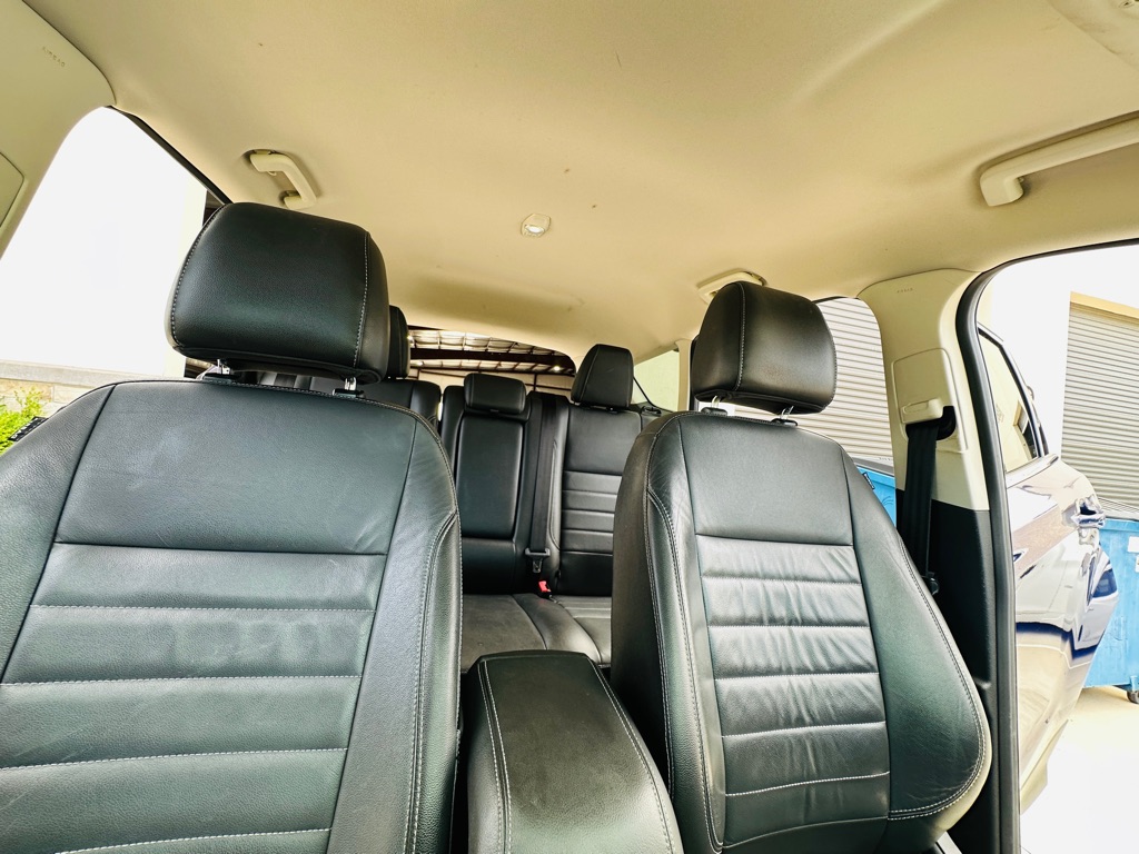 Photo 24 of this FORD ESCAPE