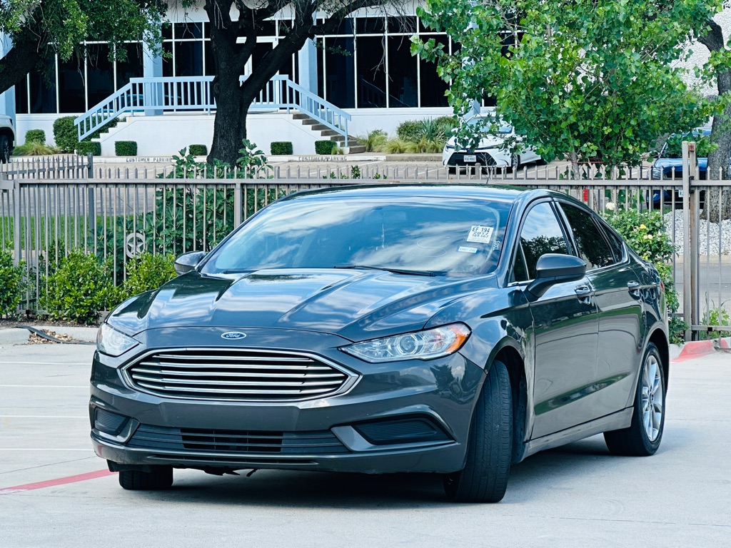 Photo 3 of this FORD FUSION