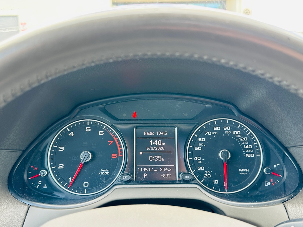 Photo 26 of this AUDI Q5