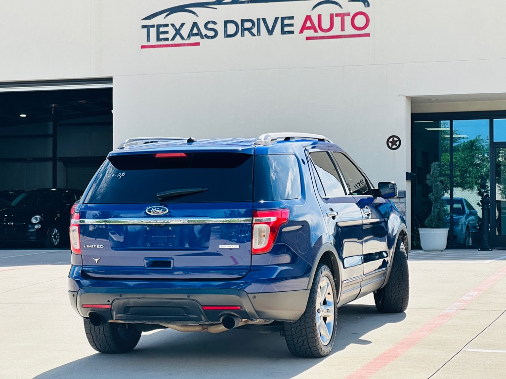 Photo 9 of this FORD EXPLORER