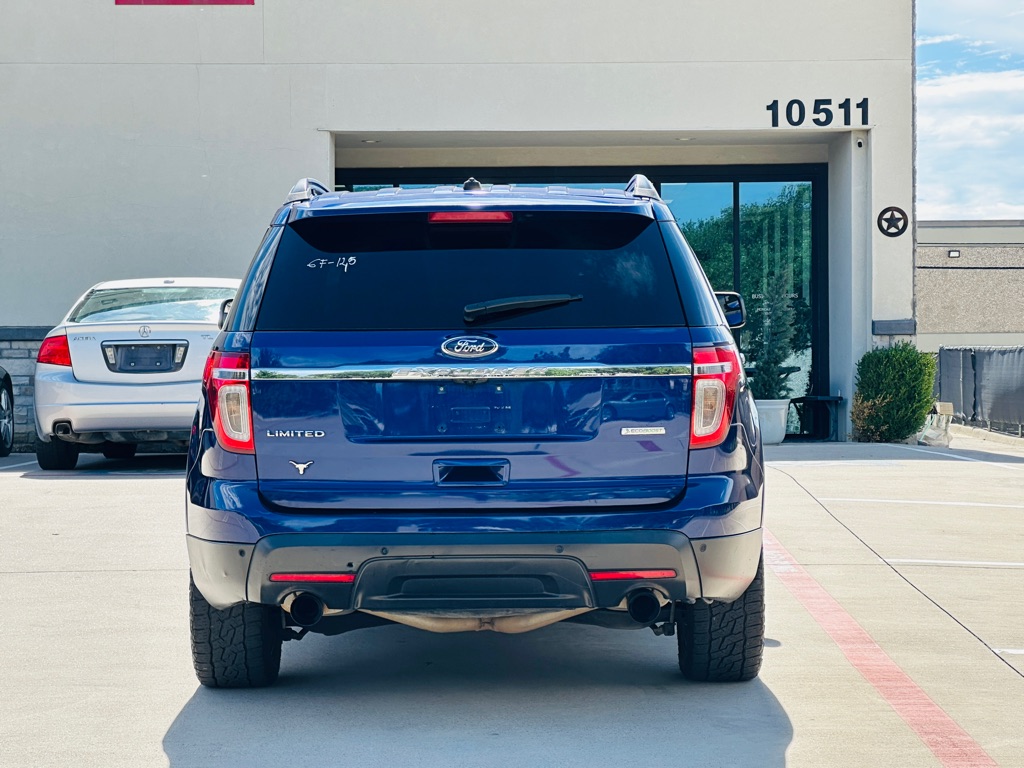 Photo 8 of this FORD EXPLORER