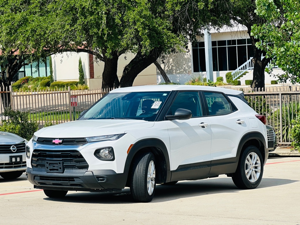 Photo 4 of this CHEVROLET TRAILBLAZER