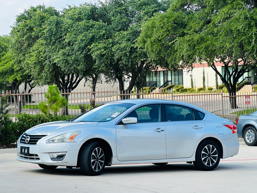 Photo 4 of this NISSAN ALTIMA