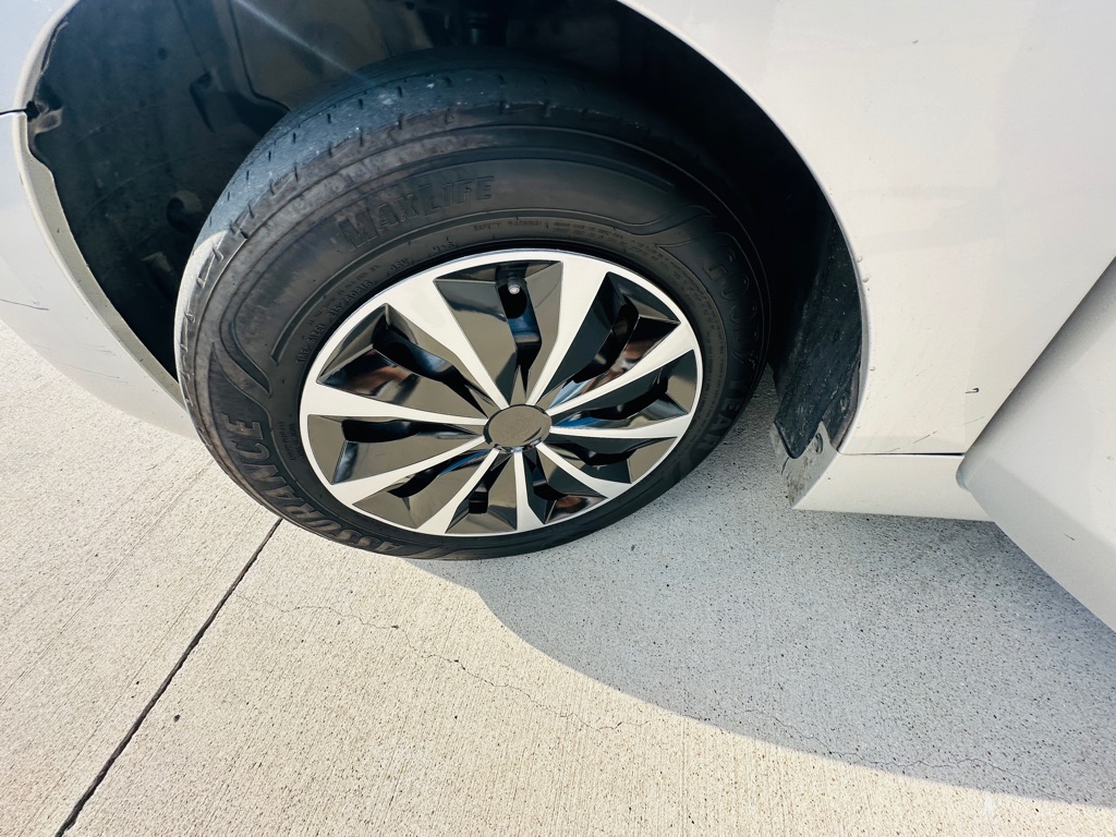 Photo 22 of this NISSAN ALTIMA