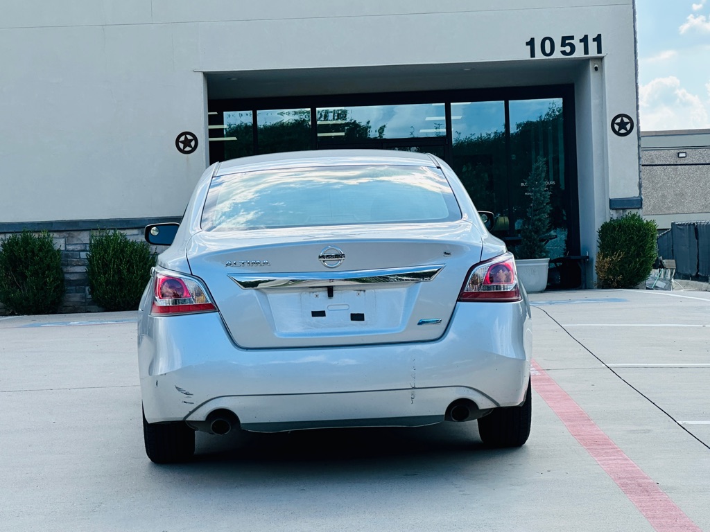 Photo 7 of this NISSAN ALTIMA