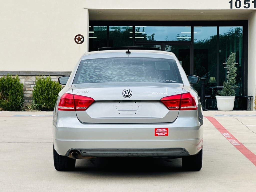 Photo 9 of this VOLKSWAGEN PASSAT