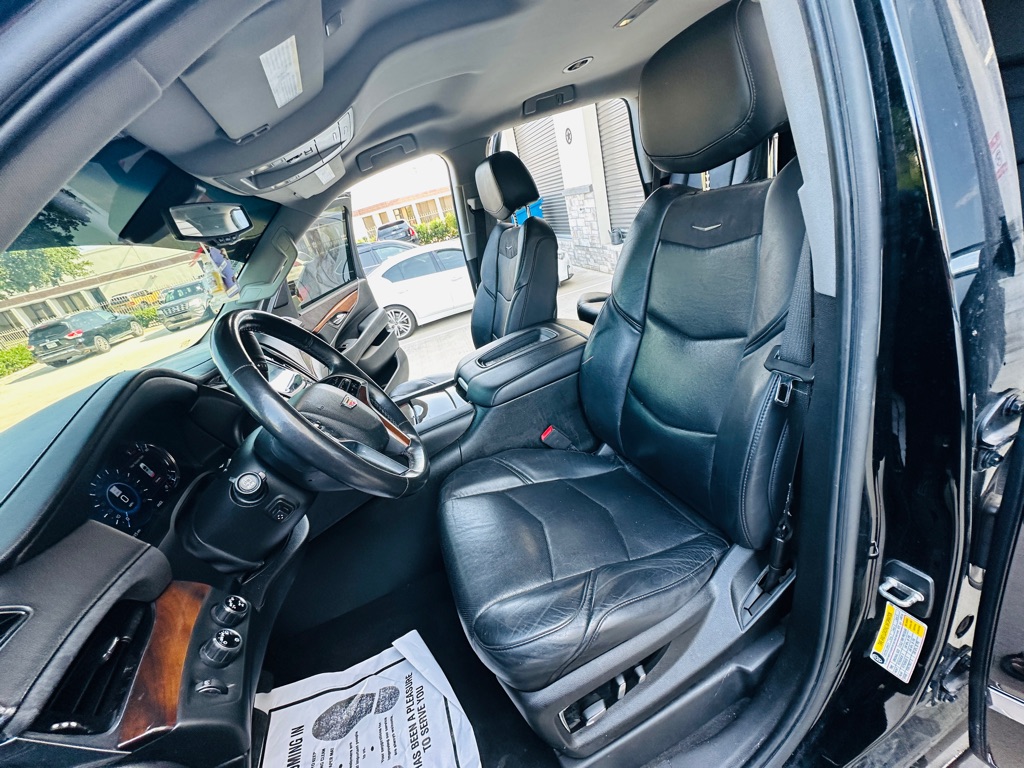 Photo 15 of this CADILLAC ESCALADE