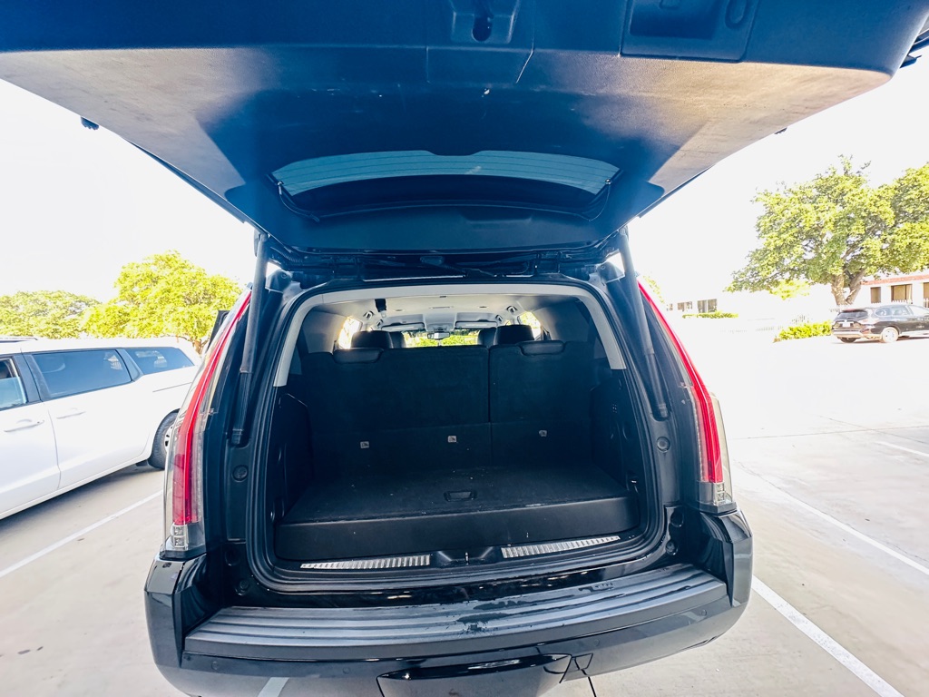Photo 22 of this CADILLAC ESCALADE