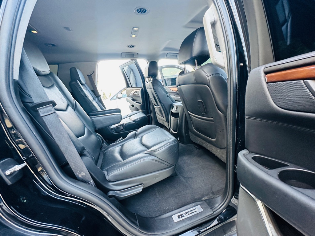 Photo 24 of this CADILLAC ESCALADE