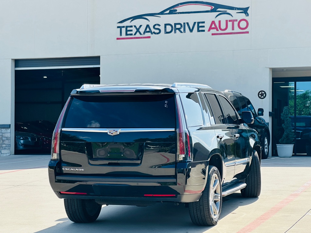 Photo 10 of this CADILLAC ESCALADE
