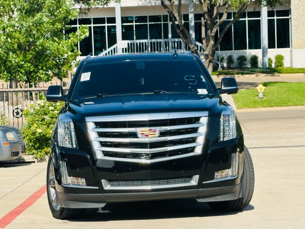 Photo 2 of this CADILLAC ESCALADE