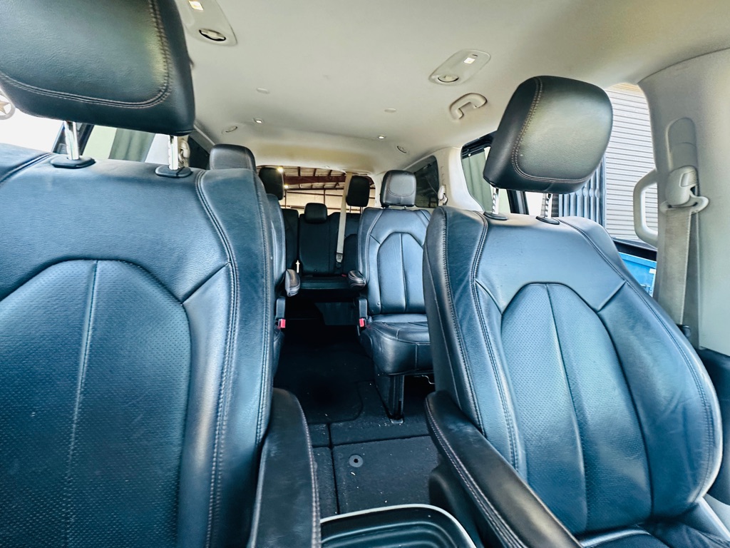 Photo 32 of this CHRYSLER PACIFICA