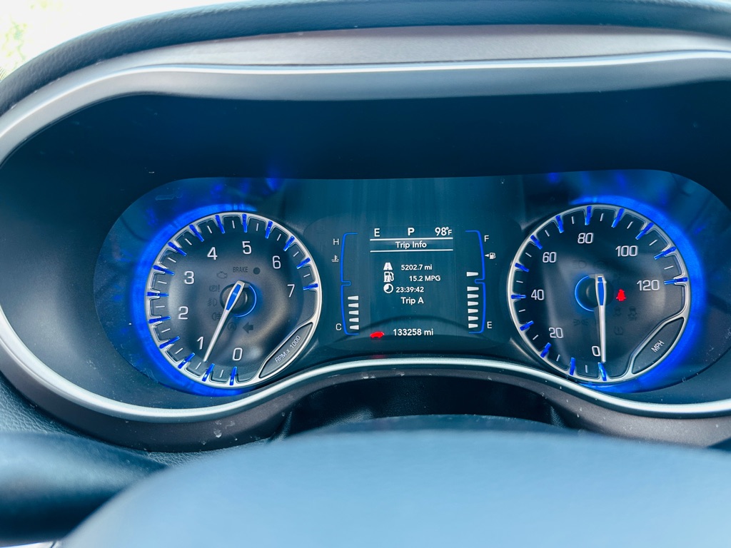 Photo 19 of this CHRYSLER PACIFICA