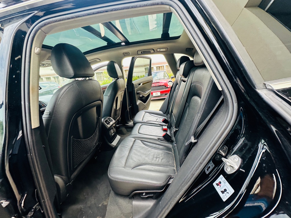 Photo 18 of this AUDI Q5