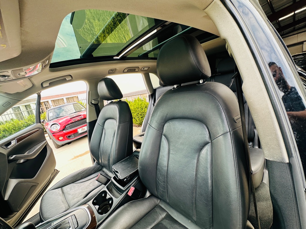Photo 16 of this AUDI Q5