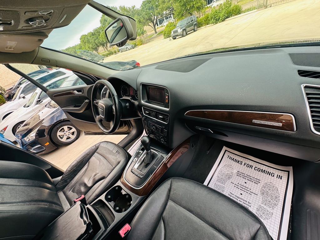 Photo 26 of this AUDI Q5