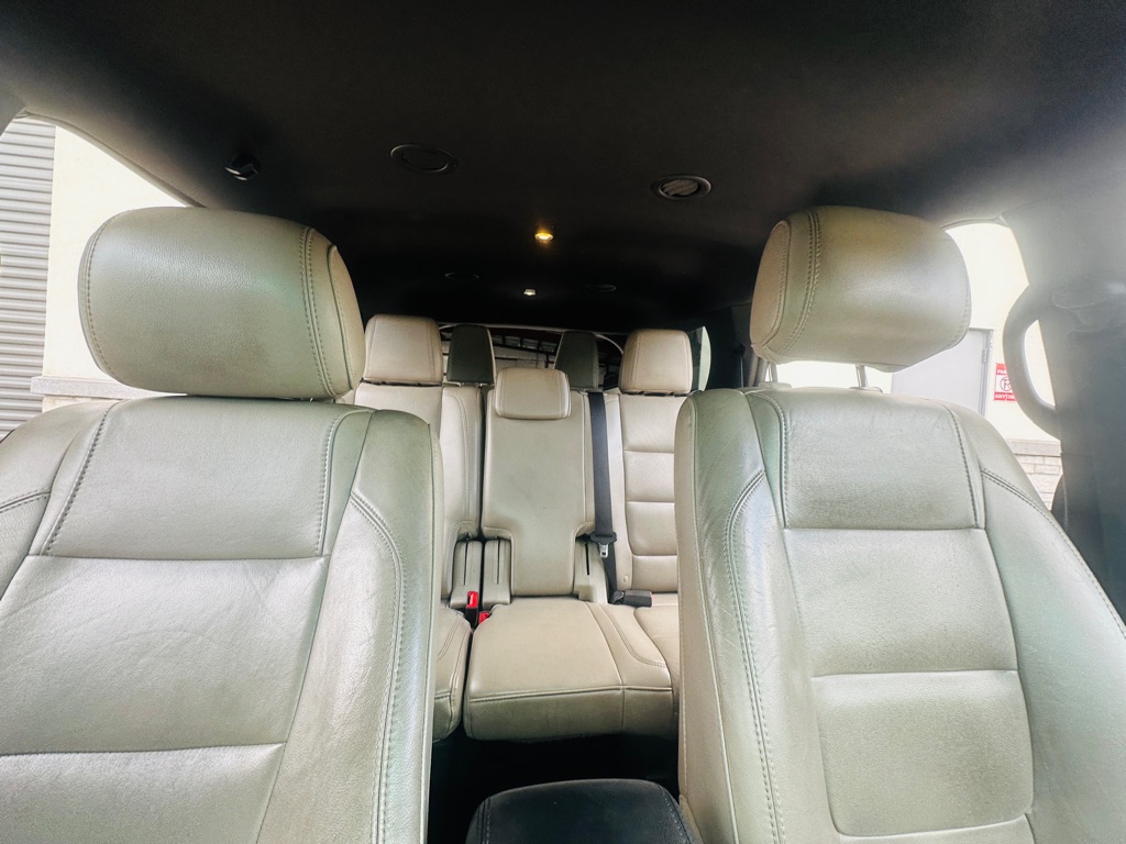 Photo 27 of this FORD EXPLORER
