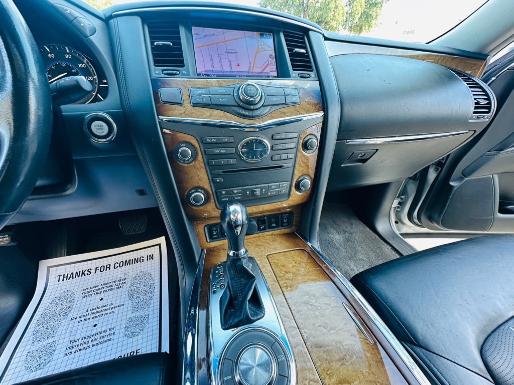 Photo 18 of this INFINITI QX56